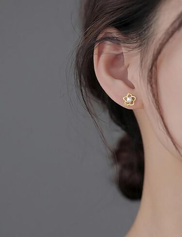Reffeer 925 Sterling Silver Small Pearl Flower Earrings Studs for Women Teens Unique Petite Flower Studs Earrings in Saudi Arabia