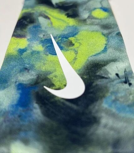 NIKE DRI-FIT Printed Fury Headband - Unisex in Saudi Arabia