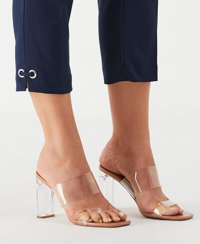 Rafaella Women's 24 "Satin Twill Capri مع الحلقات ، النسيج الممتد ، حزام مرن ، سراويل ملعقة in Kuwait