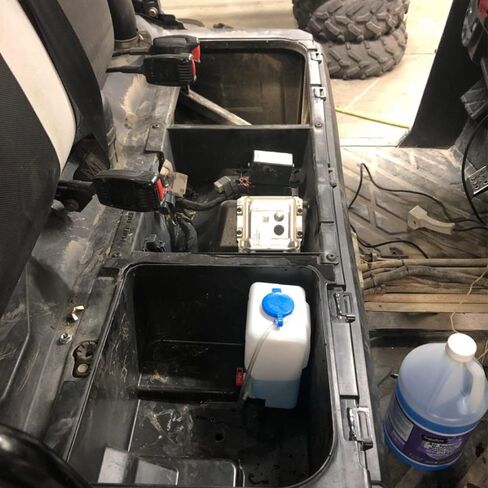 ممسحة الزجاج الأمامي Wztepeng 12 فولت UTV مع مجموعة مضخة غسيل الزجاج الأمامي المتوافقة مع Polaris RZR Ranger 570 800 900 1000 General 1000 Can-am Maverick Commander Defender Kawasaki Mule إلخ. in Kuwait