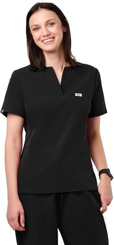 PEELZ RINA 4-POCKET A-NECK WOND TOP-Soft Fabric Scrubs ، تصميم جيب ذكي ، قمم فرك ضئيلة للنساء in Kuwait