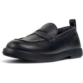 الفتاة moccasin