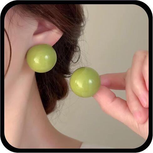 Vintage Large Acrylic Ball Earrings Boho Resin Ball Earrings Round Ball Stud Earrings Statemrnt Acrylic Earrings for Women in Saudi Arabia