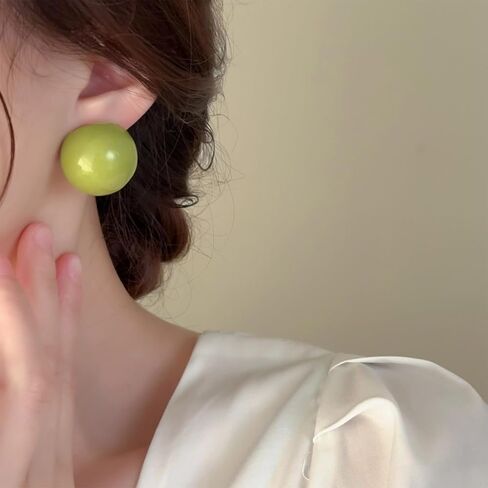Vintage Large Acrylic Ball Earrings Boho Resin Ball Earrings Round Ball Stud Earrings Statemrnt Acrylic Earrings for Women in Saudi Arabia