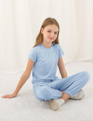 Girls pant Sets Stylish 2 Piece Outfits Short Sleeve Sweatshirt and Jogger Pants with Pockets for Kids in Kuwait