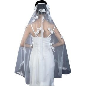 Wedding Veil for Brides Three-dimensional Flowers Bridal Veil 1 Tier Fingertip Length Veil with Comb