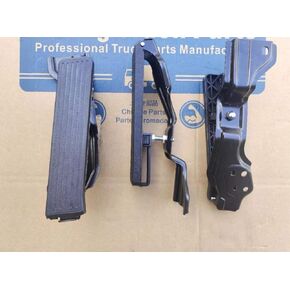 Accelerator Pedal Compatible for Isuzu W Series Elf Truck NPR HD NKR NHR FSR FRR 1995-2023 Replaces 8978574811,8978591000