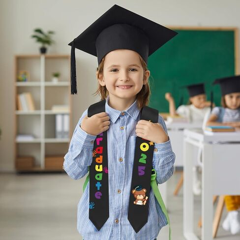 2 PCS CAP التخرج من رياض الأطفال قبل المدرسة سرق مجموعة من جنسين المطبوعة قبعة SASH مع هدايا تاسيل التخرج in Saudi Arabia