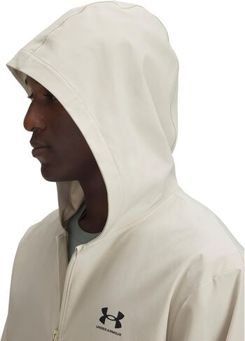 Under Armour Men's Vibe Woven Windbreaker in Saudi Arabia