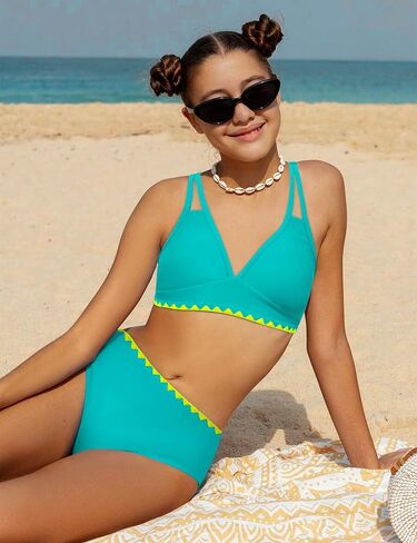 فتيات السباحة v-neck تصميم حزام مزدوج لطيف الفتيات بيكيني السباحة مجموعات من قطعتين in Kuwait
