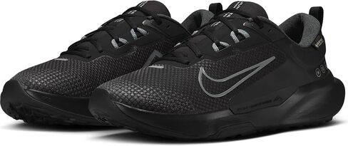 Nike Men's Low-top Walking Shoe in Kuwait