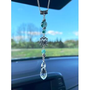 Lotus Flower Rear View Mirror Charm, Sun Catcher Pendant for Car Decoration, Boho Green Stone Bead Healing Crystal Energy Cute Accessory