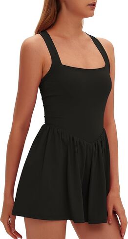 فستان تنس مربعة للسيدات بنيت في شورتات وملابس رياضية قابلة للإزالة. in Kuwait