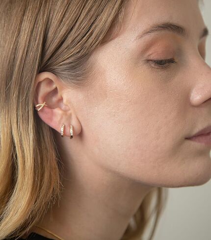 أصفاد أذن ذهبية للنساء غير مثقوبة، مطلية بالذهب عيار 14 قيراط/925 من الفضة الإسترلينية للنساء، أقراط أذن عصرية رقيقة مكعبة الزركونيوم، أقراط على شكل طوق غضروف للنساء هدية مجوهرات in Kuwait