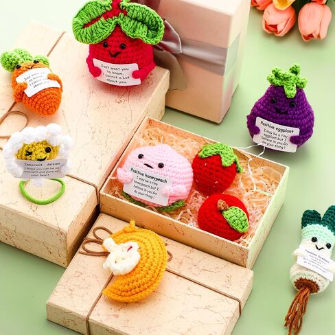 18 Pcs Positive Fruit Sunflower Emotional Crochet Dolls Bulk Support Encouragement Emotional Knitted Crochet Gifts with Positive Words for Friends Coworker Decorations for Home Office in Kuwait