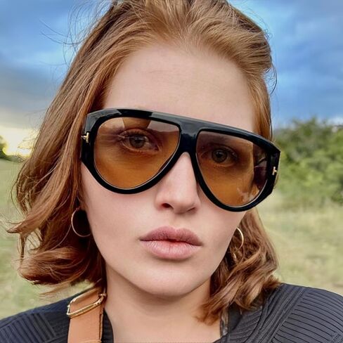 3 عبوات كبيرة الحجم ، نظارة شمسية ، إطار رجعية UV400 حماية للجنسين (النساء والرجال) إكسسوارات الحفلات السائبة in Kuwait
