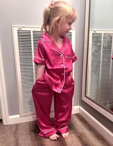 Arshiner Girls Pajamas Silk Satin Button Down Pjs 2 قطعة قصيرة الأكمام in Kuwait