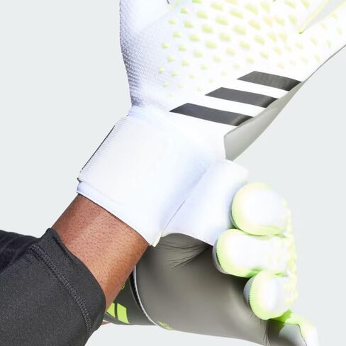 adidas Unisex-Adult League Goalie Predator Gloves in Saudi Arabia