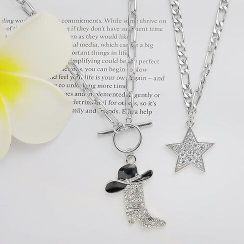 Rechicgu 2 PCS Sparkly Rhinestone Star Choker Western Western Cowgirl Boot Necklace القابلة للتكديس مجموعة للنساء سلسلة مكتنزة ، رعاة البقر مينا القبعة نجم المجوهرات الغربية للنساء للنساء in Kuwait