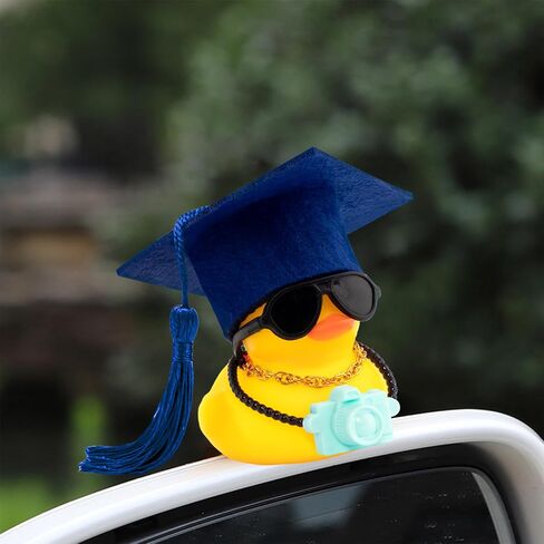 Wonuu Rubber Duck Car Decoration Color Treawate Hat Camera Car Car Duck Duck Dashboard Decorations لإكسسوارات السيارات الرائعة مع قلادة ونظارات شمسية ، أخضر in Kuwait