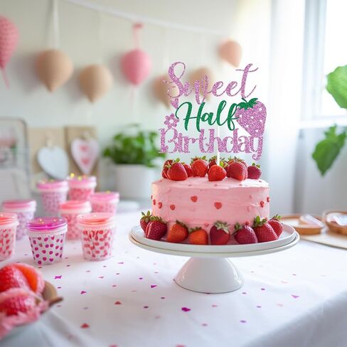 غلاف كعكة عيد ميلاد سويت نصف لامع باللون الأحمر، نصف طريق إلى واحد/1/2 طريق إلى واحد، لوازم تزيين حفلات عيد ميلاد الطفل بعمر 6 أشهر بطابع الفراولة in Kuwait