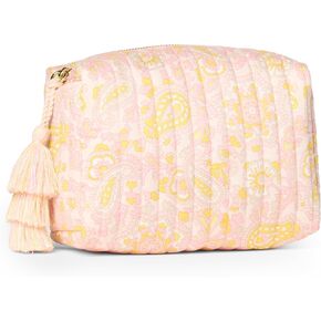 Amazon Essentials x Sofia Grainge Women's Quilted Makeup Toiletry Bag