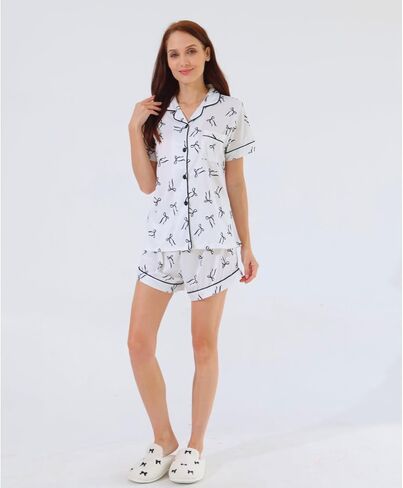 Bow Pajama-Coquette Women's 2 قطعة Pajama Set ، Bow Graphic Short Sleeve Button-Down Down Down Shirt & Shirts in Kuwait