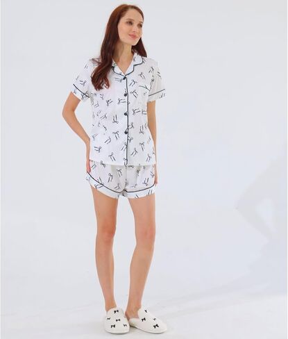 Bow Pajama-Coquette Women's 2 قطعة Pajama Set ، Bow Graphic Short Sleeve Button-Down Down Down Shirt & Shirts in Kuwait