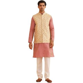 Sojanya (منذ عام 1958 لمزيج الحرير للرجال التصميم الذاتي Pink Kurta مع سترة Pajama و Nehru
