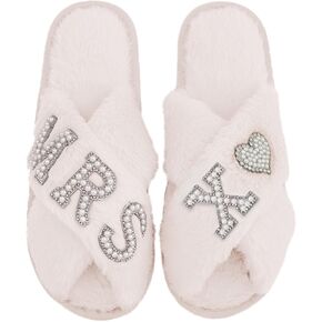 Bride Slippers for Wedding Day, Bride To Be Bridal Shower Gift for Women Bridesmaids, Personalized Initial MRS Pearl Letter Open Toe Fuzzy Flip Flops, Getting Ready Outfit, Bachelorette Party in Kuwait
