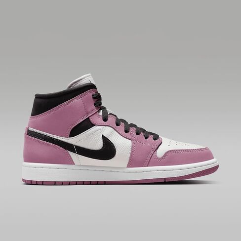 NIKE Air Jordan 1 Retro Hi Og Womens Shoes Size - 7 Black/University Red-White in Saudi Arabia