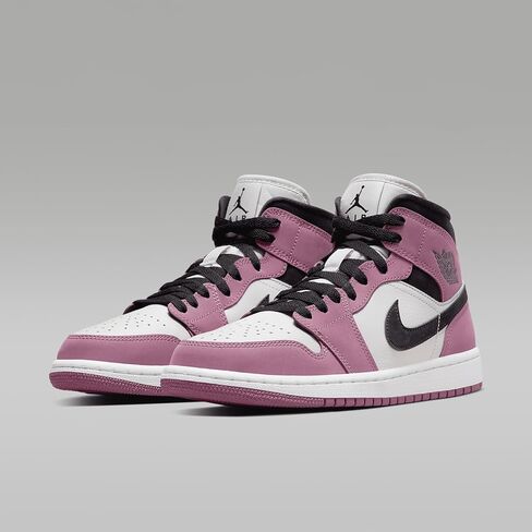 NIKE Air Jordan 1 Retro Hi Og Womens Shoes Size - 7 Black/University Red-White in Saudi Arabia