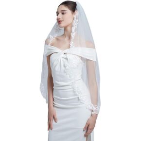 Wedding Veils for Brides 1 Tier Fingertip Length Lace Short Veils for Women with Comb