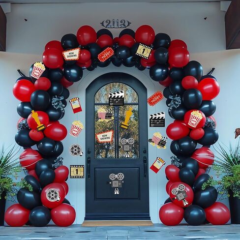 قطع سيارات السباق لحفلات الأطفال - مجموعة زينة عيد ميلاد سيارة سباق نابضة بالحياة مكونة من 30 قطعة in Kuwait