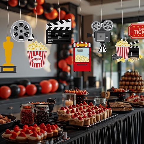 قطع سيارات السباق لحفلات الأطفال - مجموعة زينة عيد ميلاد سيارة سباق نابضة بالحياة مكونة من 30 قطعة in Kuwait