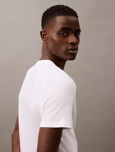 Calvin Klein Men's Cotton Classics 3-Pack Undershirts in Saudi Arabia