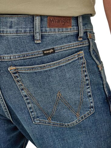 Wrangler Men's Slim Straight Jeans in Saudi Arabia