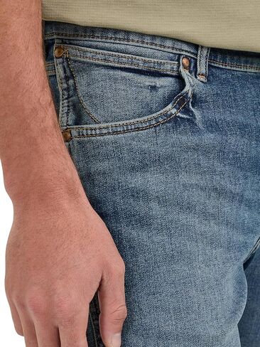 Wrangler Men's Slim Straight Jeans in Saudi Arabia