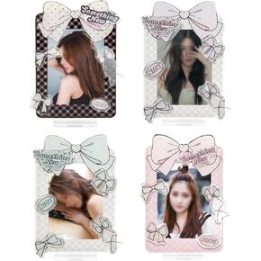 4pcs حامل بطاقة أكريليك Kpop مع الملحقات الزخرفية سطح المكتب 3 بوصة كيبوب الحامل الضوئي