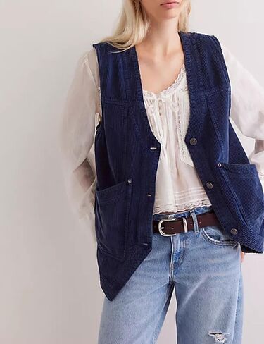 Zontroldy Women's Vintage V Neck Corduroy Vests Sleeveless Button Down Cardigan Outerwear with Pockets in Kuwait