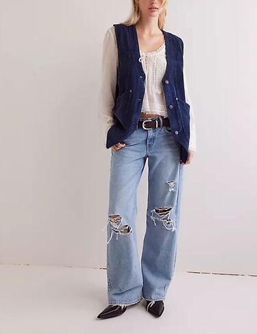 Zontroldy Women's Vintage V Neck Corduroy Vests Sleeveless Button Down Cardigan Outerwear with Pockets in Kuwait