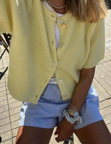 Arssm Women's Knitted Crop Cardigan Y2k Short Sleeve Button Down Cardigan Shirt Ribbed Knit Solid Color Lightweight Outwear in Kuwait