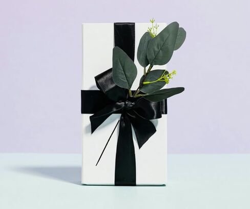 50pcs Eucalyptus Leaves Simulate Green Plants, Wedding Home Office Center Flower Decoration, Vase Flower Arrangement DIY (Silver Dollar Eucalyptus Leaves) in Kuwait