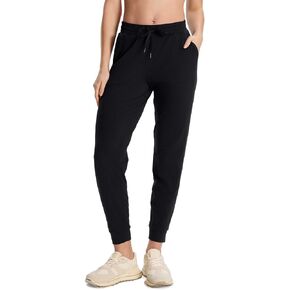 Yogipace Women's Petite/منتظم/طويل الأمد من ركض الأداء الناعم مع الجيوب صالة سروال سروال رياضي.
