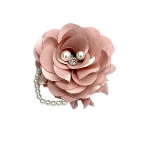 Kokoma Elegant Peony Flower Brooch Pin for Women Lady Fabric Flower Pearl Brooch Lapel Pins for Wedding Bohemia Dress Suit Ceremony Clothes Accessories Jewelry (White)