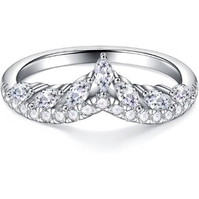 Moosea Moissanite Curved Wedding Band for Women ، D Color VVS1 Clarity Lab الذي تم إنشاؤه خاتم شيفرون زفاف حلقات مويسانيت للنساء الهدايا للمجوهرات