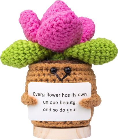 مصنع كروشيه إيجابي مضحك ، الدعم العاطفي المصنوع يدويًا صوف الحياكة النضرة للدمية النضرة هدية مع قاعدة خشبية لمكتب السيارة المنزلي (P1) in Kuwait