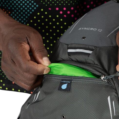 Osprey Syncro 20L Men's Hiking Backpack with Hydraulics Reservoir, Black in Kuwait
