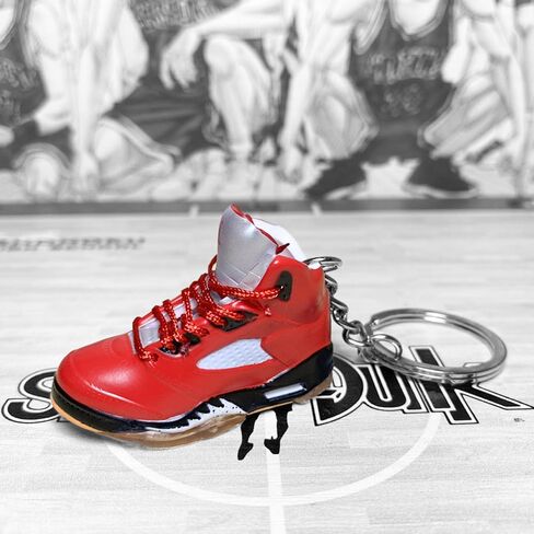 Newly Car Key Chain Accessories Fashionable Keychains for Men & Women, Stylish Gift Car Keychain for Basketball Sport Fans in Kuwait