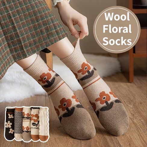 5/10 Pairs Wool Socks for Women Thick Knit Cozy Vintage Cute Animal Floral Crew Socks in Kuwait
